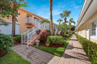 2395 Bayou Ln