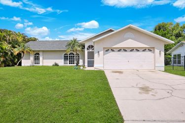 18428 Fuchsia Rd