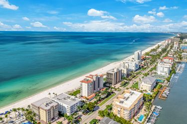 9577 Gulf Shore Dr
