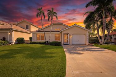 5018 Eclipse Ct