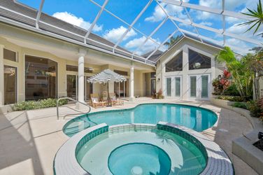 109 Greenfield Ct