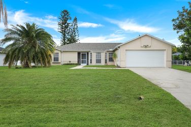 1409 SW 11th Pl