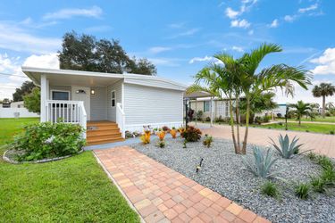 27365 Joann Dr