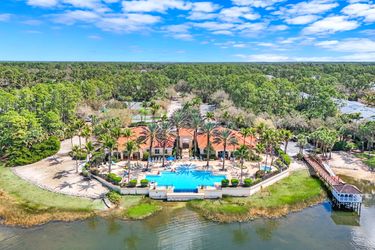 2040 Tarpon Bay Dr N #201