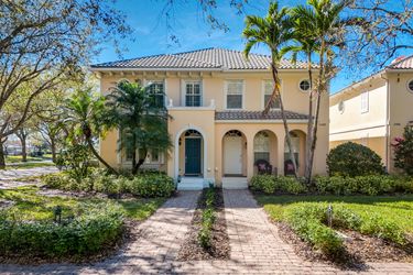 3484 Islandwalk Cir