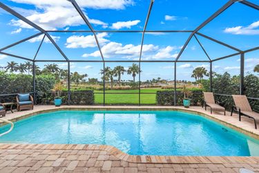 9112 Siesta Bay Dr