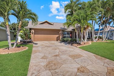 4312 SW 25th Pl
