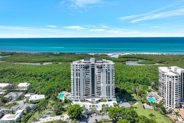 6001 Pelican Bay Blvd