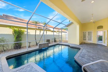1201 Jardin Dr