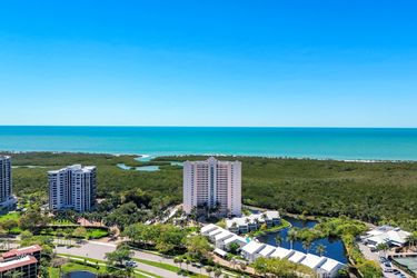 6101 Pelican Bay Blvd