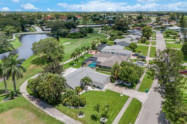 4333 Beechwood Lake Dr