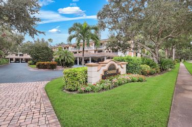 6030 Chardonnay Ln