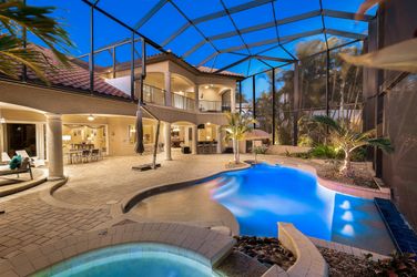 5727 Yardarm Ct