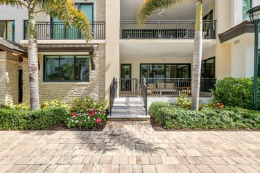 1130 3rd Ave S
