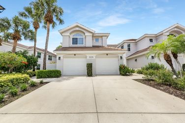 25216 Pelican Creek Cir
