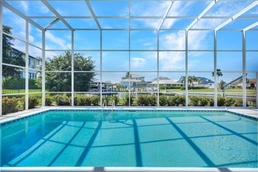 810 Arcadia Ct