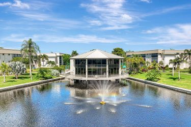 788 Park Shore Dr