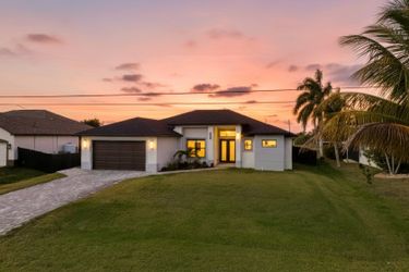 1020 NW 33rd Pl