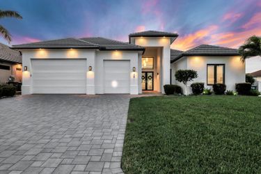 428 SW 39th Ave