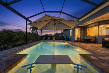 11711 Royal Tee Cir