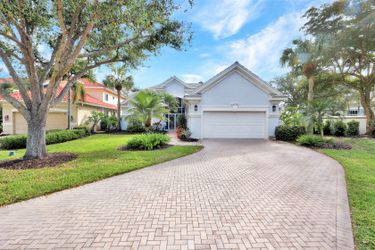 9134 Troon Lakes Dr
