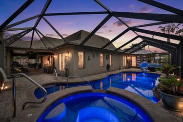 2361 Longboat Dr