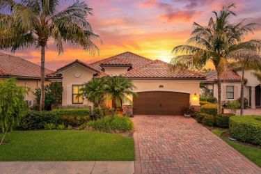 12643 Kinross Ln
