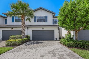7348 Rockefeller Dr