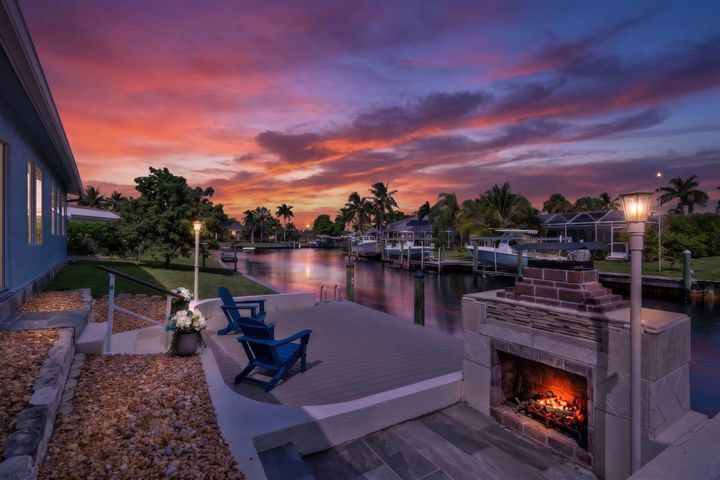 5943 Baker Ct