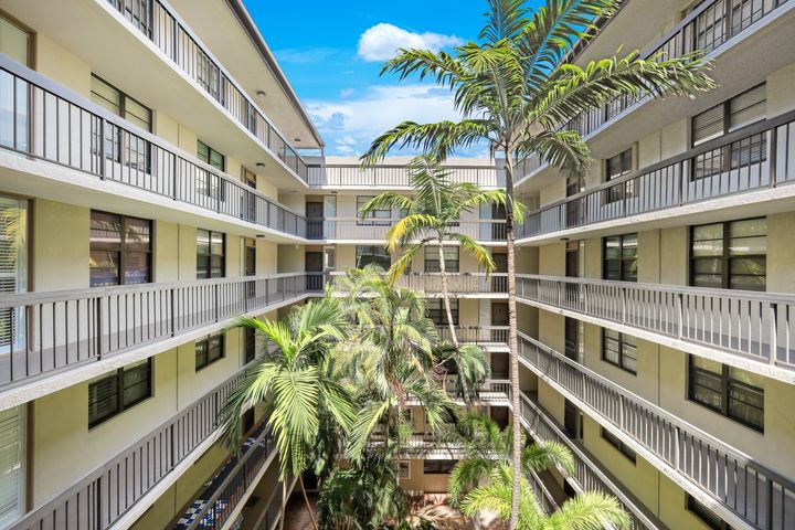 601 Seaview Ct