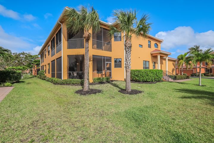 15910 Prentiss Pointe Cir