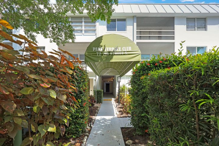 72 7th St S