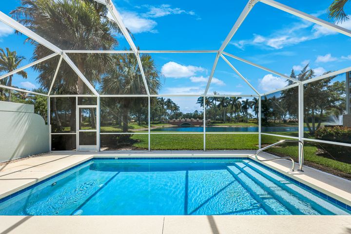 7221 Bellini Way