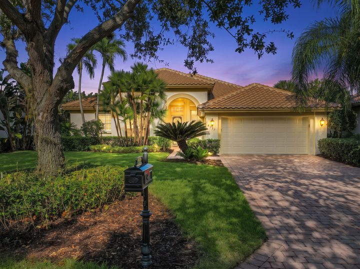 8737 Mustang Island Cir