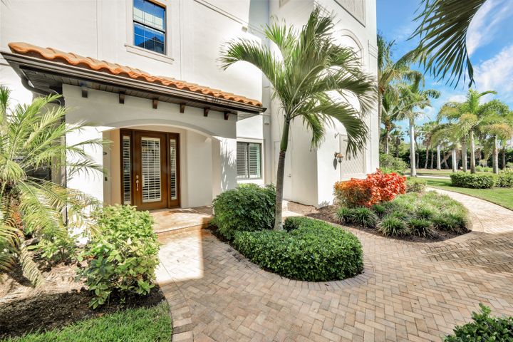 4560 Colony Villas Dr