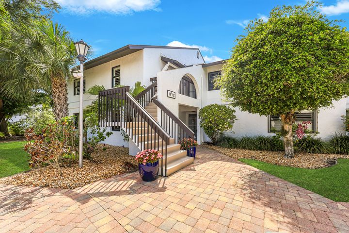 4300 Belair Ln