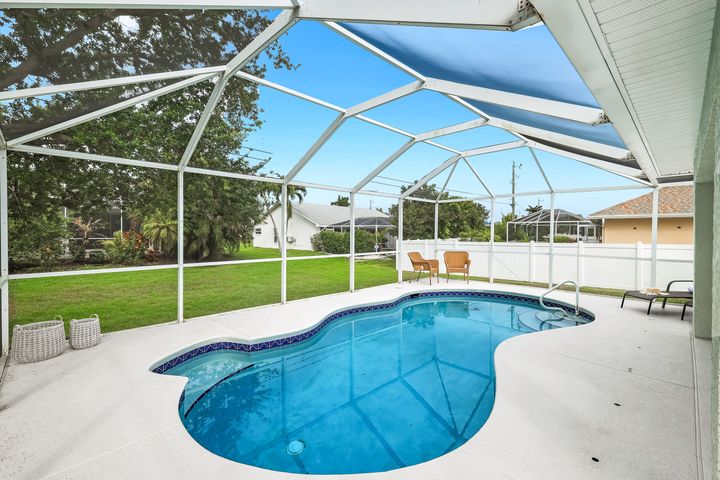 3322 Oasis Blvd