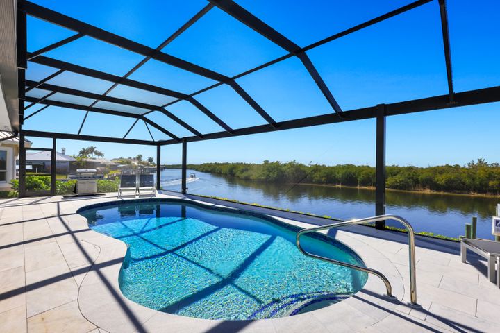 3624 Surfside Blvd