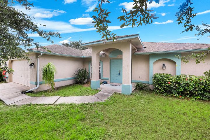 410 SW 7th Ct