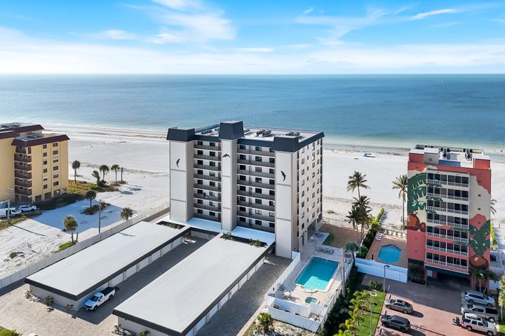 538 Estero Blvd