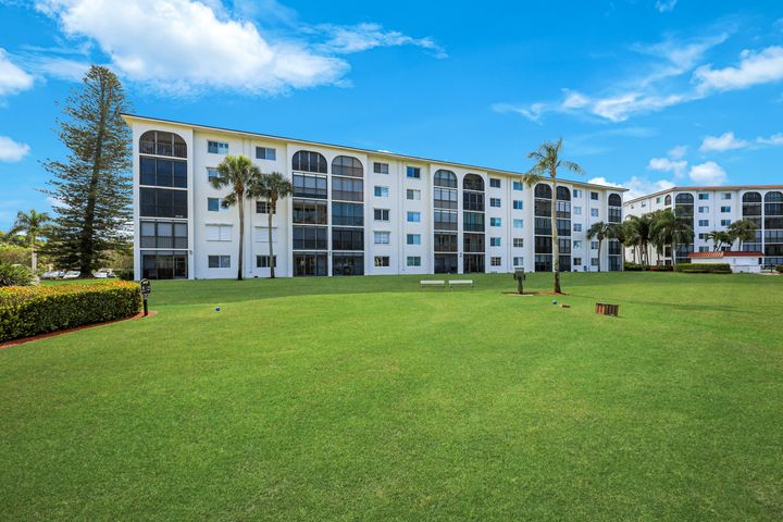 29 High Point Cir E