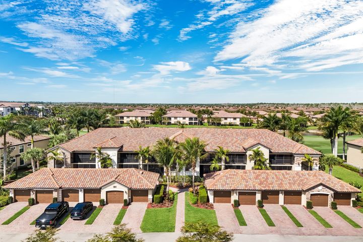 28042 Bridgetown Ct