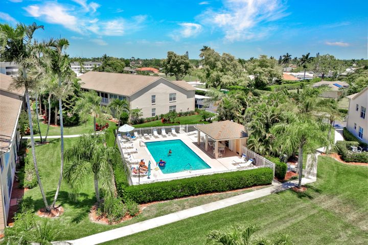 326 Bradstrom Cir # F-204