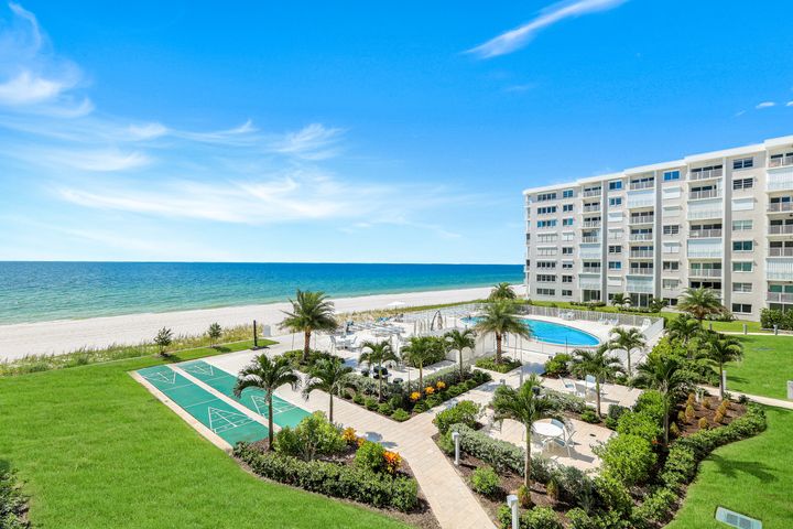 3443 Gulf Shore Blvd N