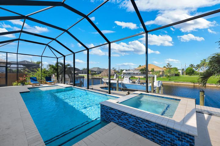 1030 NW 38th Pl