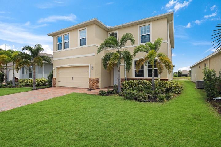 421 Coral Reef Pl