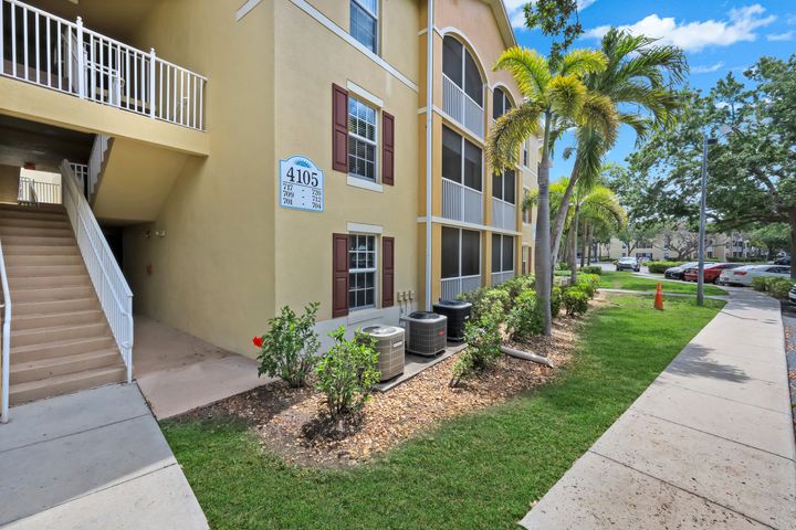 4105 Residence Drive