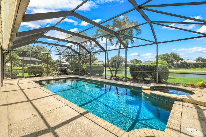 12570 Walden Run Dr