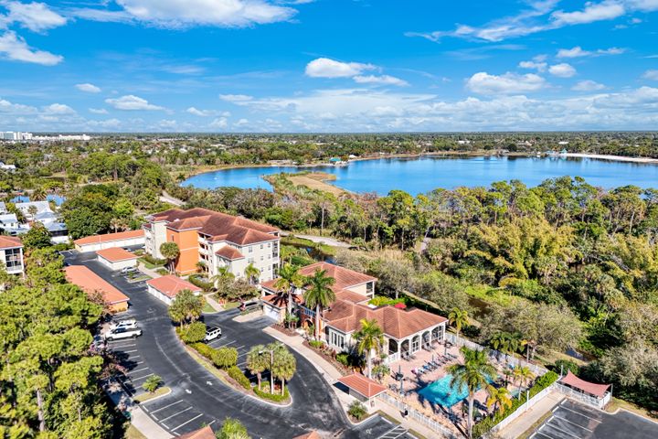4455 Botanical Pl Cir