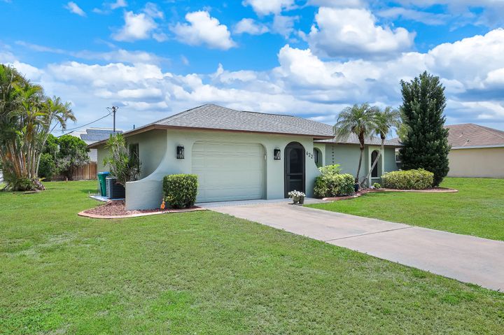 622 SW 22nd Terrace